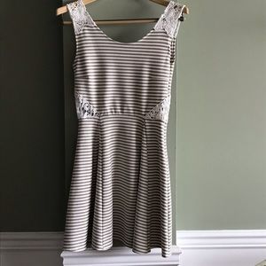 Striped spring/summer dress with lace cutouts